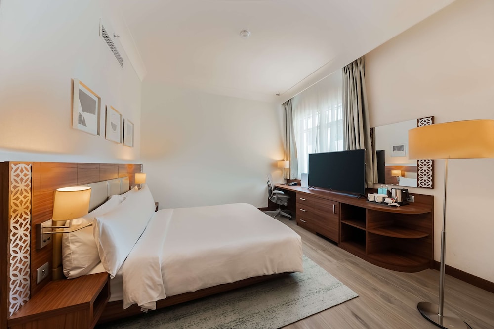 Hilton Garden Inn Dubai Jumeirah — Hotel rooms in Dubai