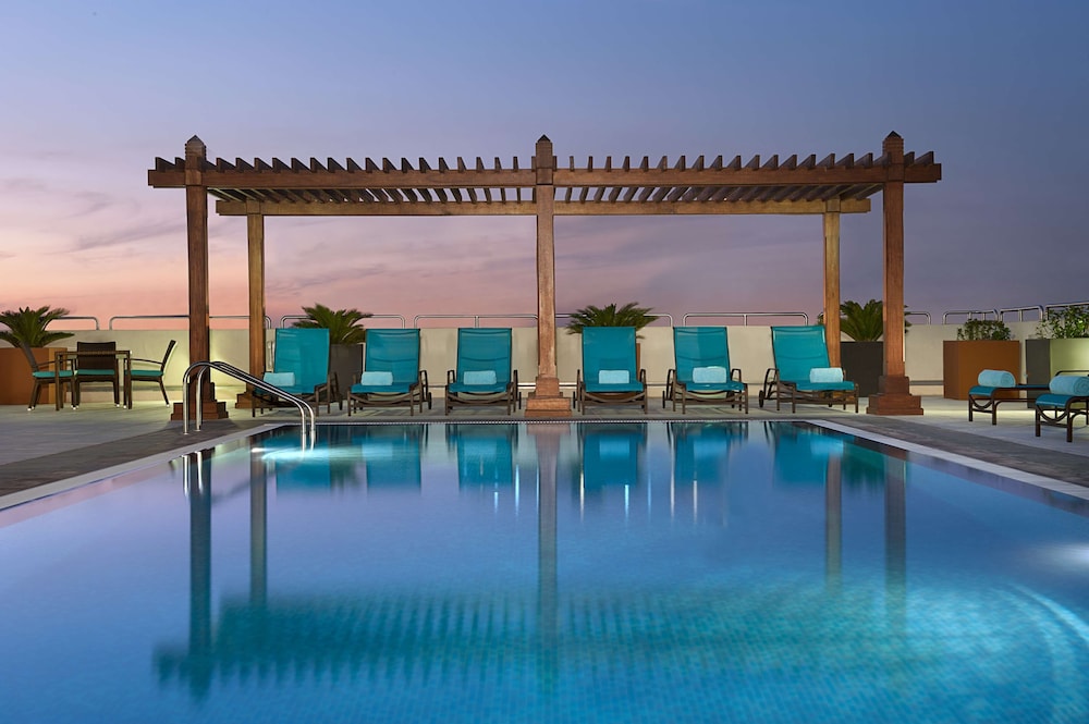 Hilton Garden Inn Dubai Jumeirah — Swimming pool in Dubai