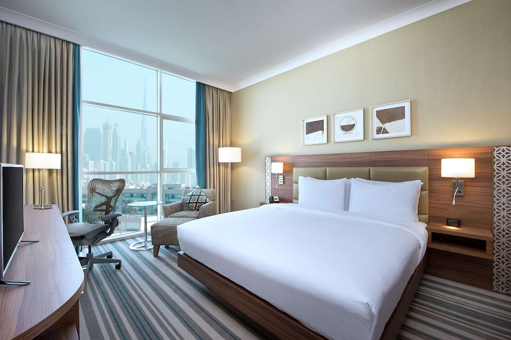 Hilton Garden Inn Dubai Jumeirah - zdjęcie 5