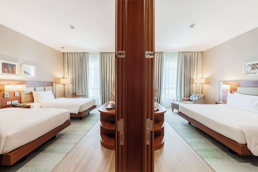 Hilton Garden Inn Dubai Jumeirah — Hotel rooms in Dubai