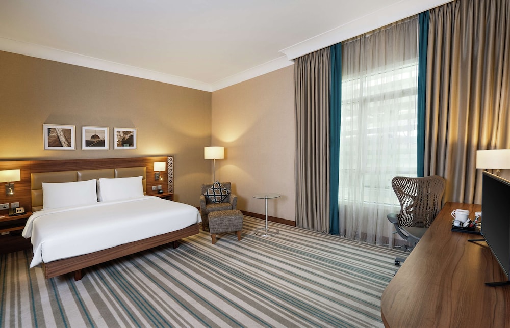 Hilton Garden Inn Dubai Jumeirah — Hotel rooms in Dubai
