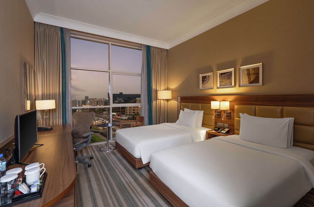 Hilton Garden Inn Dubai Jumeirah — Hotel rooms in Dubai