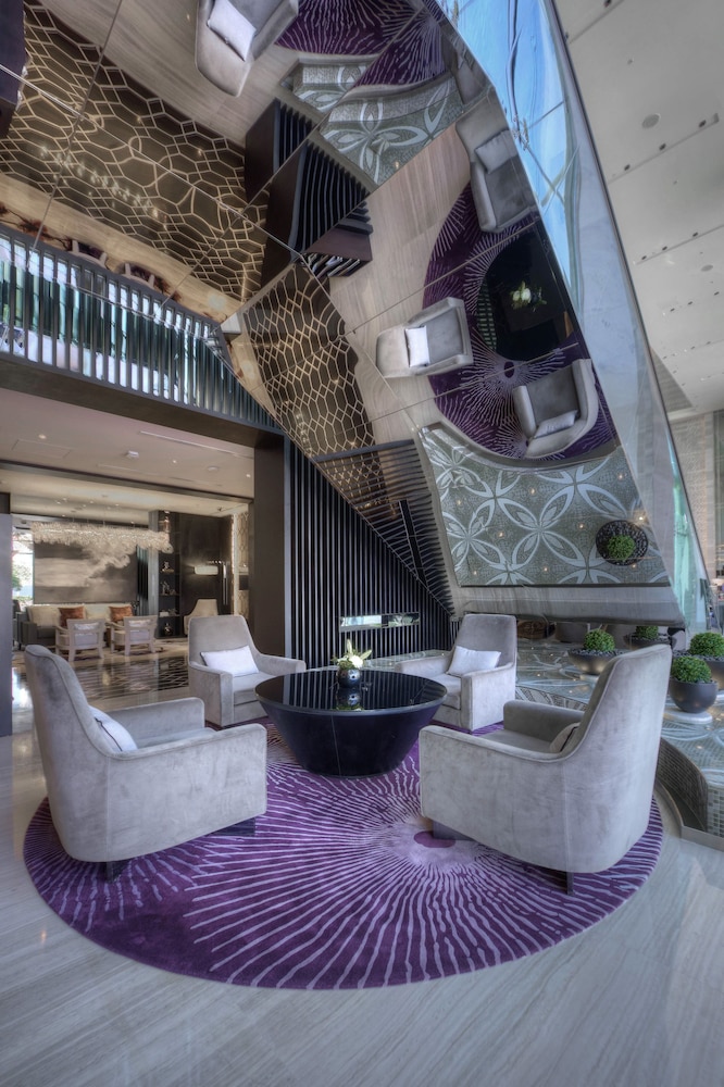 Pullman Dubai Downtown — Restaurant & bars in Dubai
