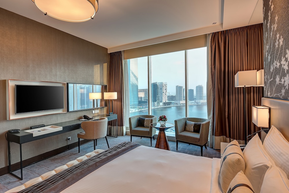 Pullman Dubai Downtown — Hotel rooms in Dubai