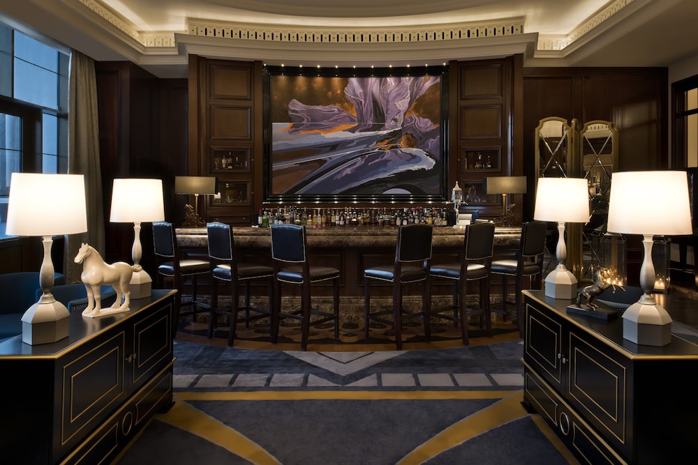 Al Habtoor Palace - Preferred Hotels & Resorts — Restaurant & bars in Dubai