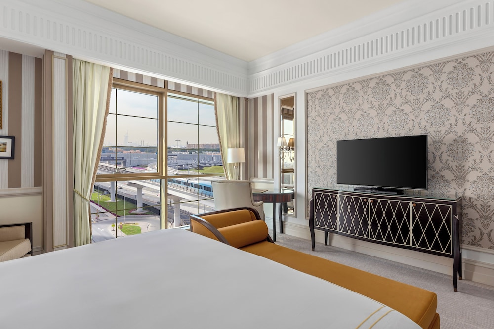 Al Habtoor Palace - Preferred Hotels & Resorts — Hotel rooms in Dubai