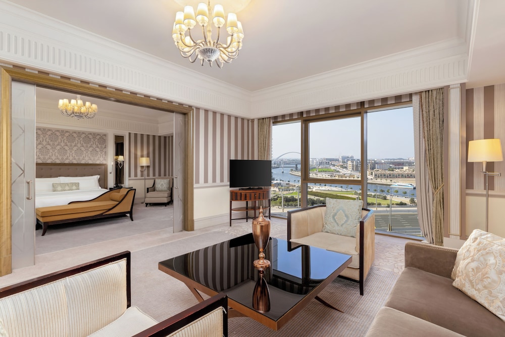 Al Habtoor Palace - Preferred Hotels & Resorts — Hotel rooms in Dubai