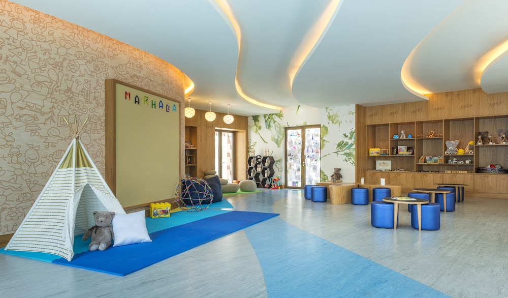 Al Habtoor Palace - Preferred Hotels & Resorts — Attractions for children in Dubai