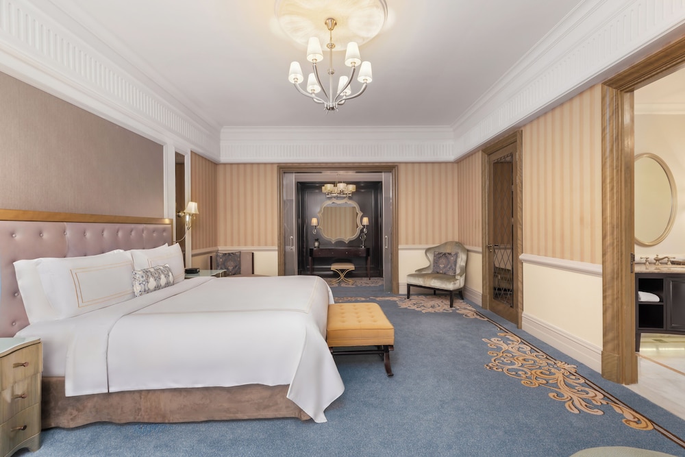 Al Habtoor Palace - Preferred Hotels & Resorts — Hotel rooms in Dubai