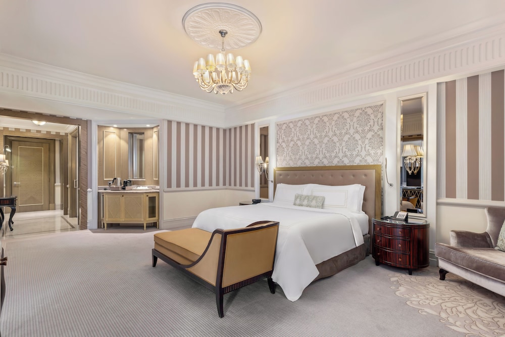 Al Habtoor Palace - Preferred Hotels & Resorts — Hotel rooms in Dubai