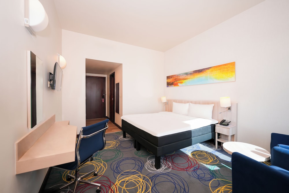 ibis Styles Dragon Mart Dubai — Hotel rooms in Dubai