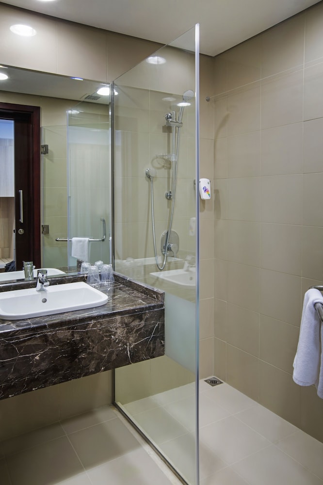 ibis Styles Dragon Mart Dubai — Hotel rooms in Dubai