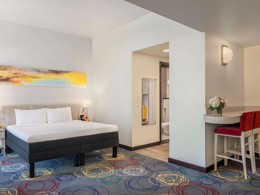 ibis Styles Dragon Mart Dubai — Hotel rooms in Dubai
