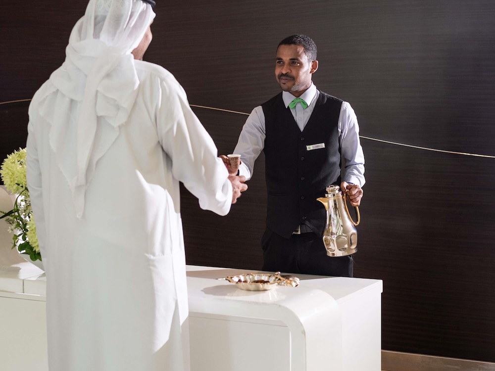 ibis Styles Dragon Mart Dubai — Hotel building in Dubai