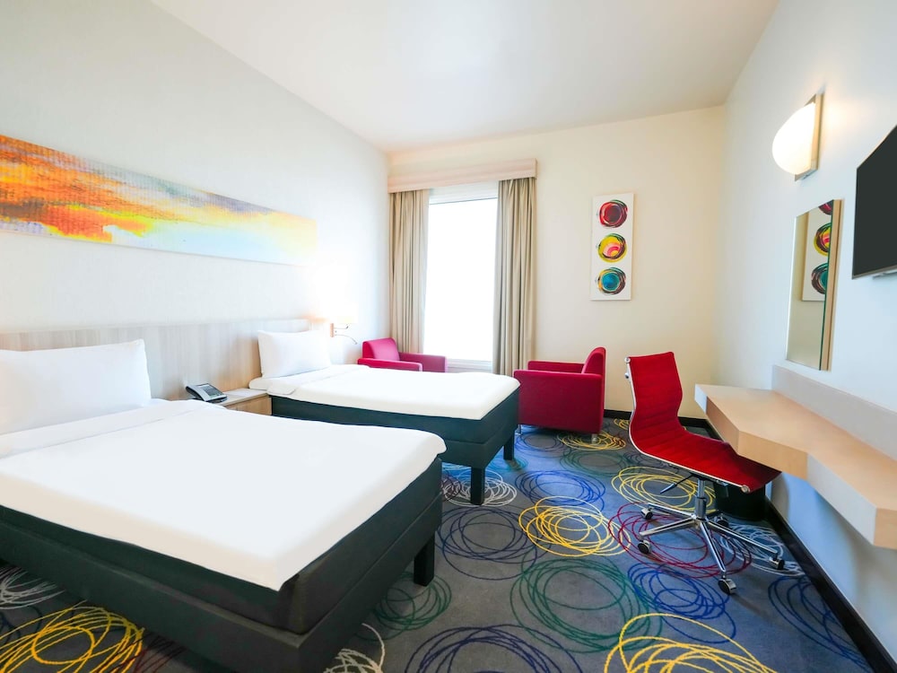 ibis Styles Dragon Mart Dubai — Hotel rooms in Dubai