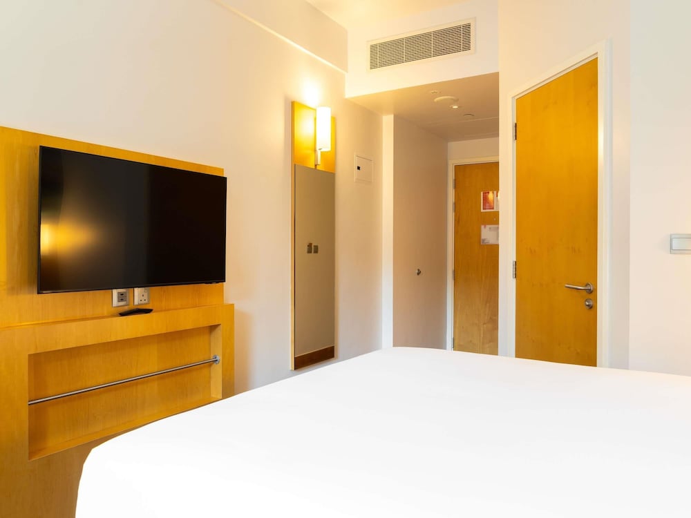 ibis One Central Hotel — Hotel rooms in Dubai