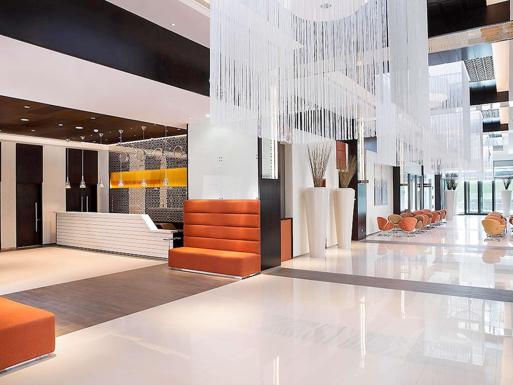 ibis One Central Hotel — Hotel building in Dubai