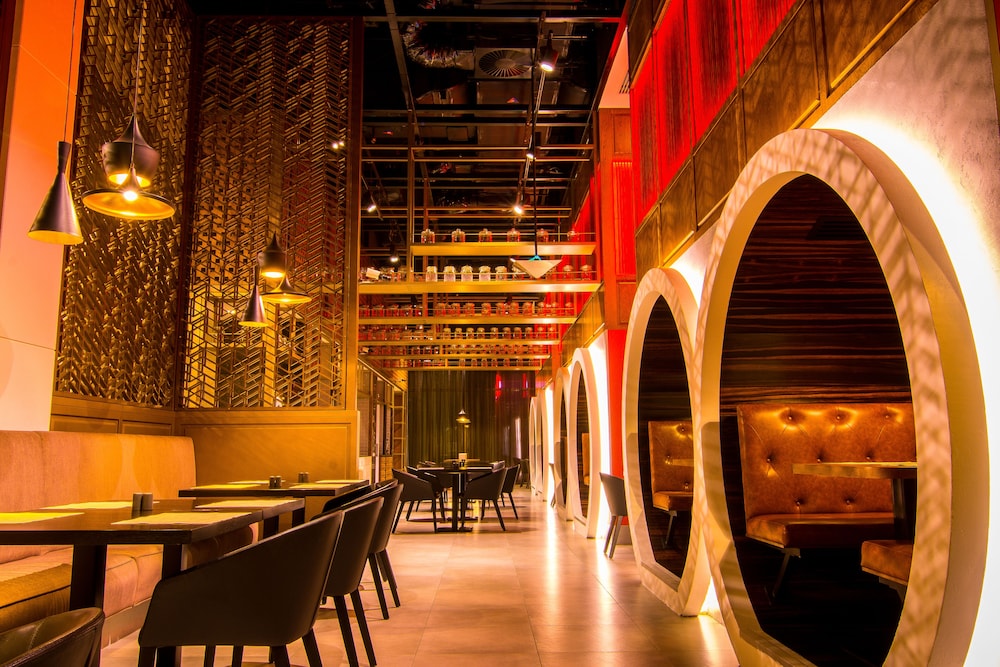 ibis One Central Hotel — Restaurant & bars in Dubai