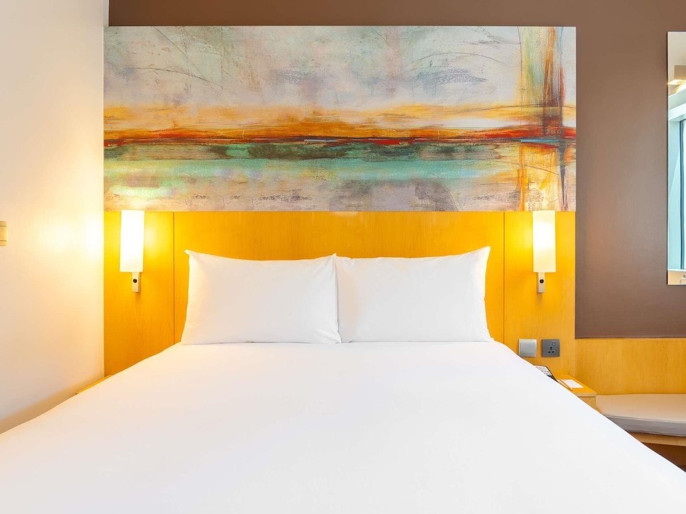 ibis One Central Hotel — Hotel rooms in Dubai