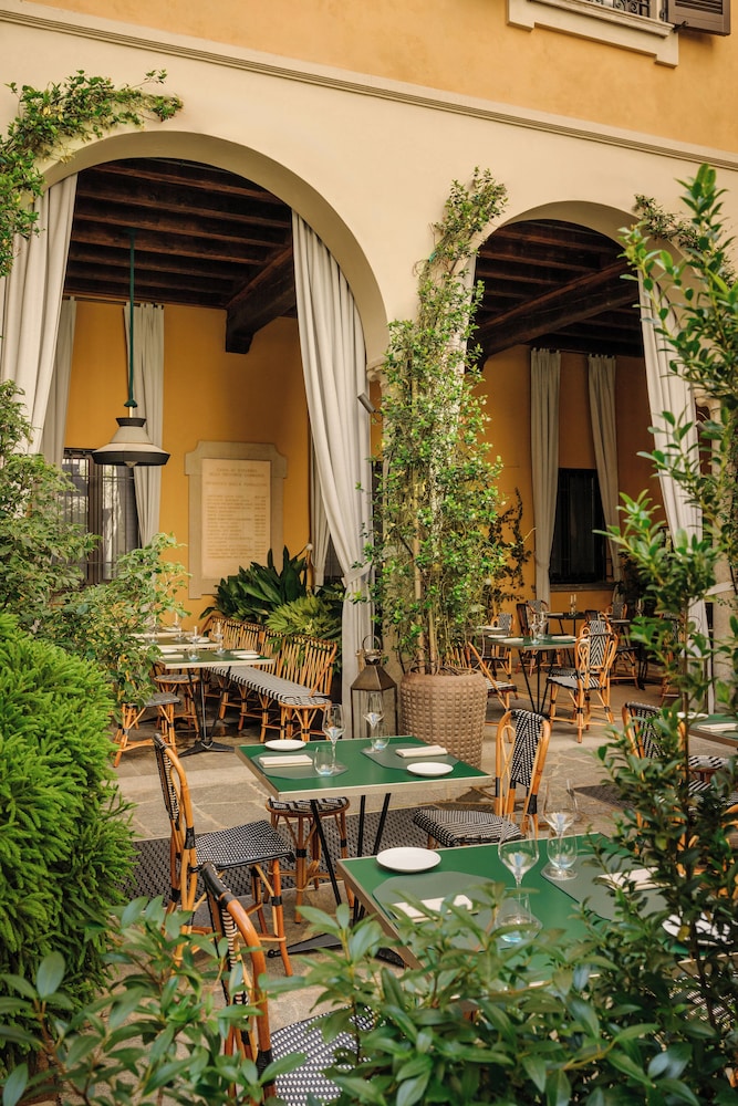 Mandarin Oriental, Milan — Restaurant & bars in Milan, Lombardy