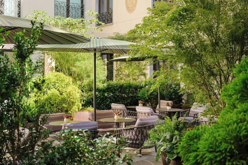 Mandarin Oriental, Milan — Restaurant & bars in Milan, Lombardy