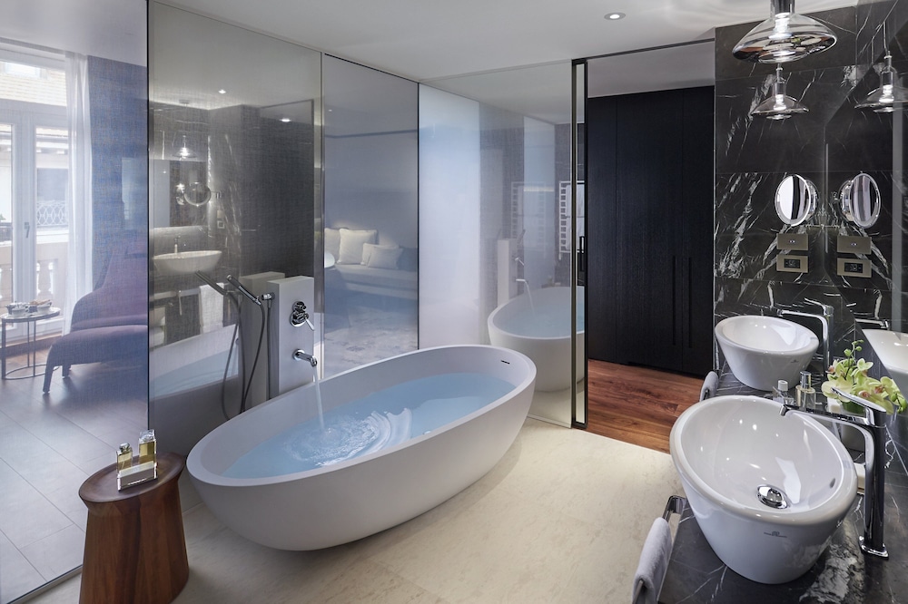 Mandarin Oriental, Milan — Hotel rooms in Milan, Lombardy