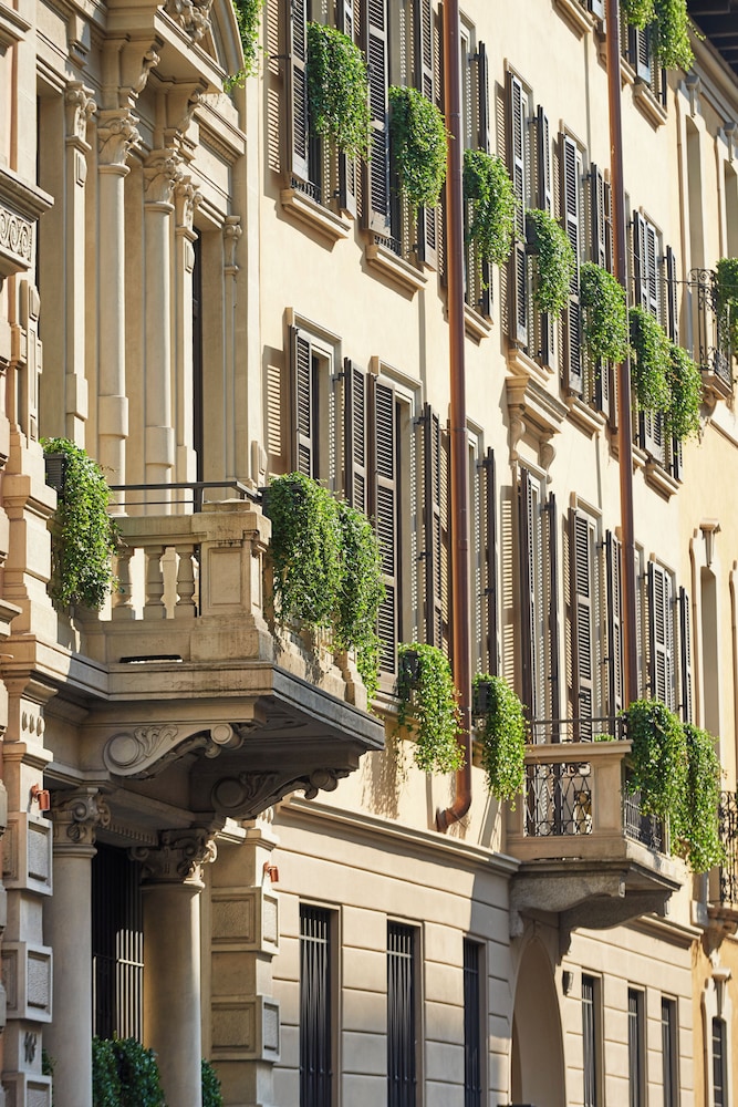 Mandarin Oriental, Milan — Hotel building in Milan, Lombardy