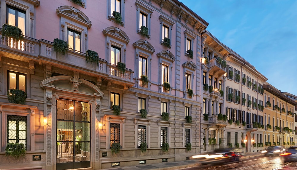 Mandarin Oriental, Milan — Hotel building in Milan, Lombardy
