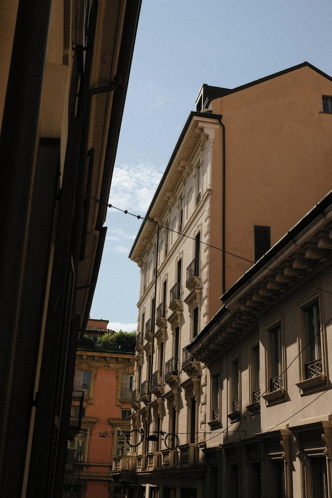 Mandarin Oriental, Milan — Hotel building in Milan, Lombardy