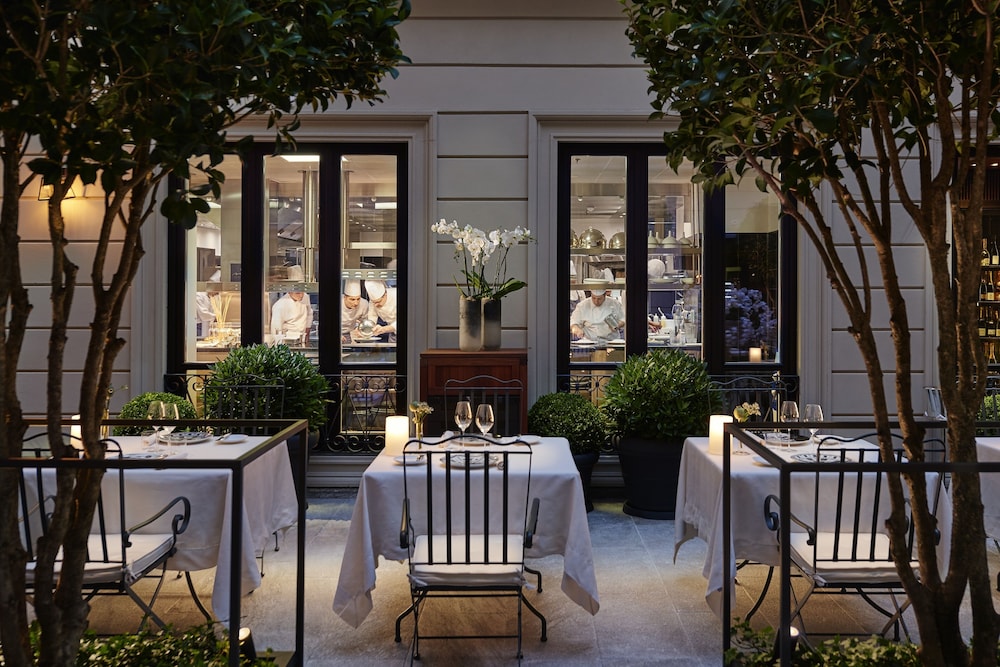 Mandarin Oriental, Milan — Restaurant & bars in Milan, Lombardy