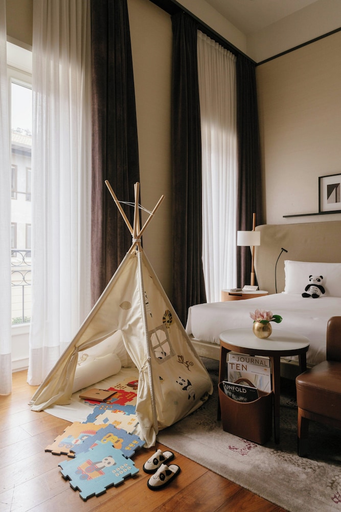 Mandarin Oriental, Milan — Hotel rooms in Milan, Lombardy