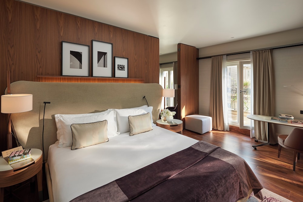 Mandarin Oriental, Milan — Hotel rooms in Milan, Lombardy