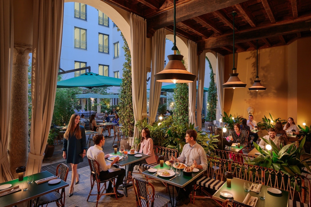 Mandarin Oriental, Milan — Restaurant & bars in Milan, Lombardy