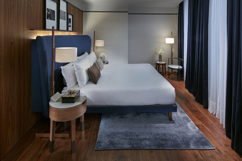Mandarin Oriental, Milan — Hotel rooms in Milan, Lombardy