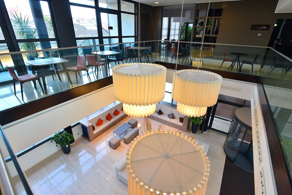 Hilton Garden Inn Milan North — Restaurant & bars in Milan, Lombardy