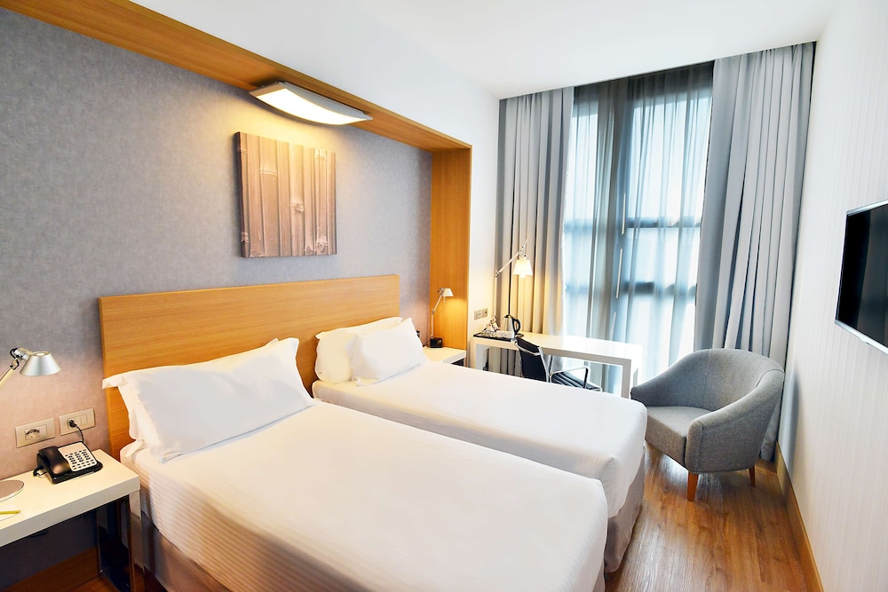 Hilton Garden Inn Milan North — Hotel rooms in Milan, Lombardy