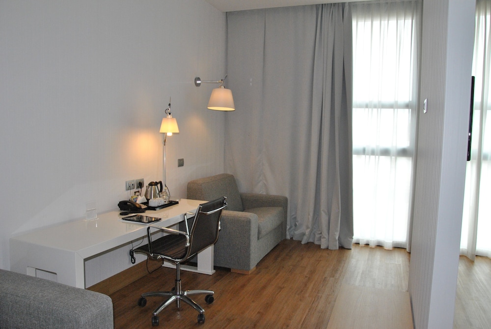 Hilton Garden Inn Milan North — Hotel rooms in Milan, Lombardy