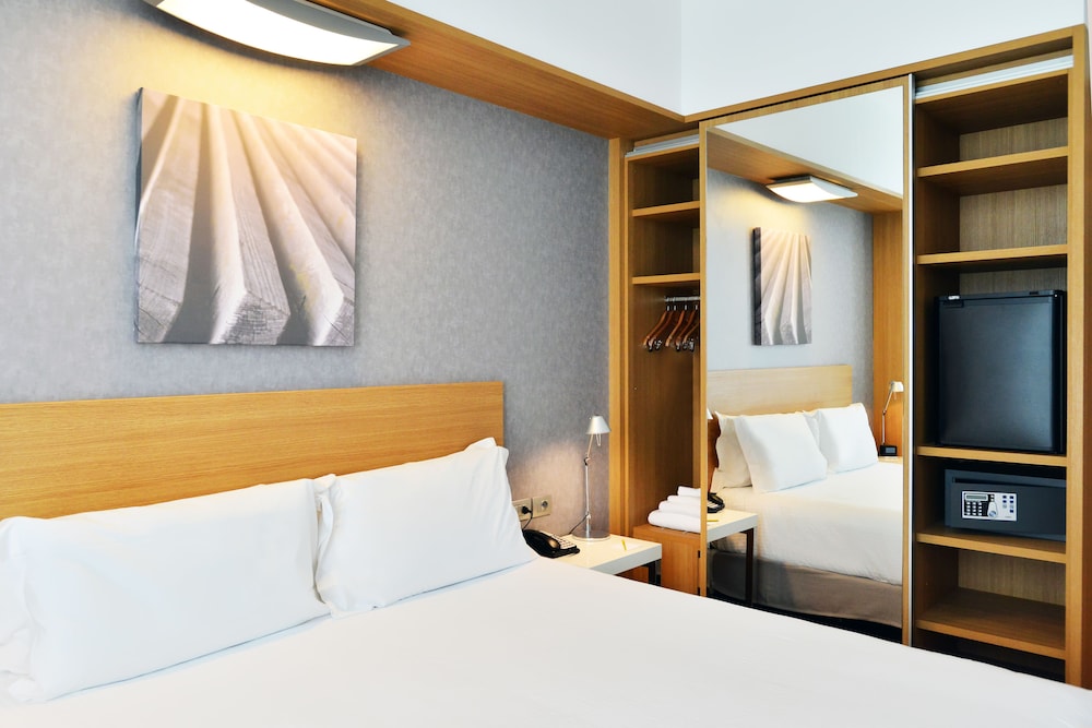 Hilton Garden Inn Milan North — Hotel rooms in Milan, Lombardy