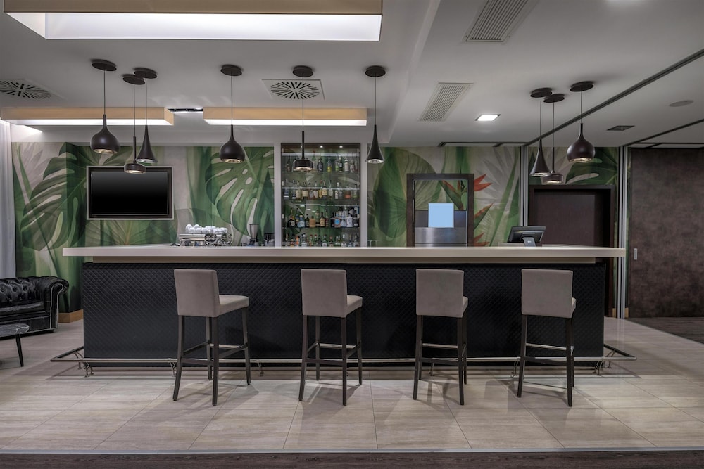 Hilton Garden Inn Milan North — Restaurant & bars in Milan, Lombardy
