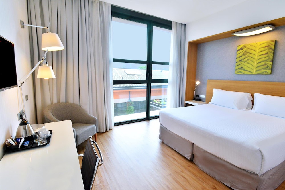 Hilton Garden Inn Milan North — Hotel rooms in Milan, Lombardy
