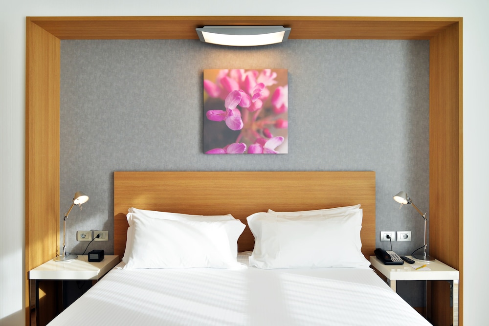 Hilton Garden Inn Milan North — Hotel rooms in Milan, Lombardy