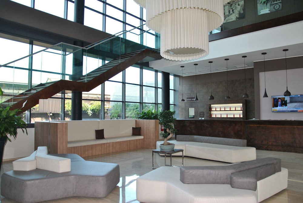 Hilton Garden Inn Milan North — Hotel building in Milan, Lombardy