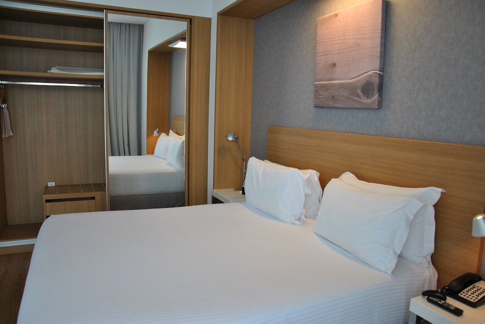 Hilton Garden Inn Milan North — Hotel rooms in Milan, Lombardy
