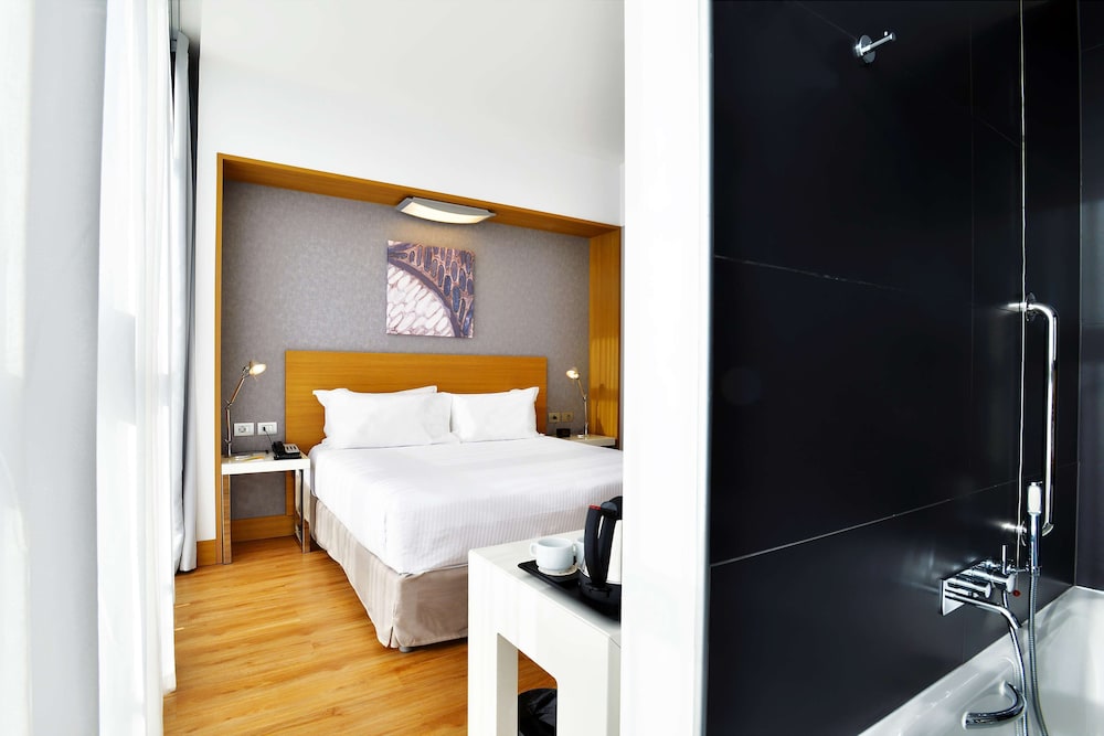 Hilton Garden Inn Milan North — Hotel rooms in Milan, Lombardy