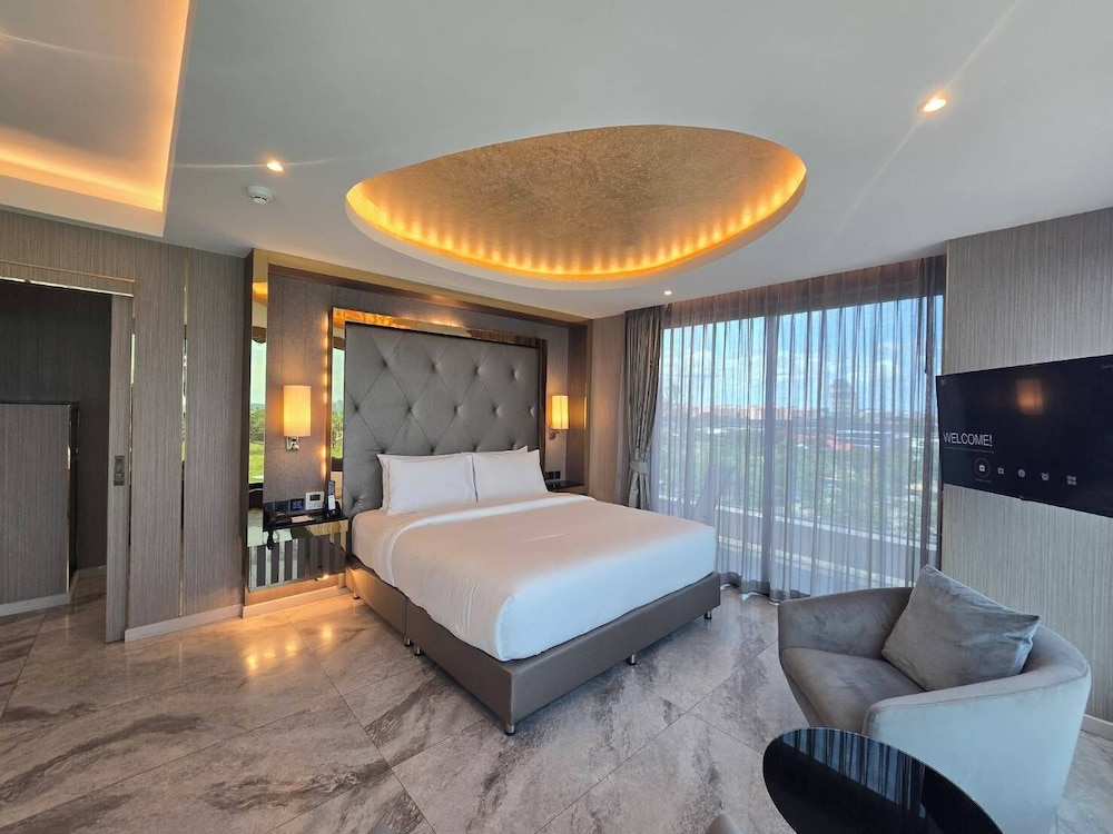 The Tj Hotel — Hotel rooms in Pattaya, Chonburi