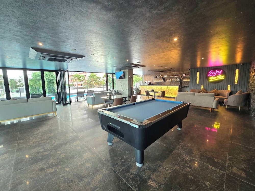 The Tj Hotel — Restaurant & bars in Pattaya, Chonburi