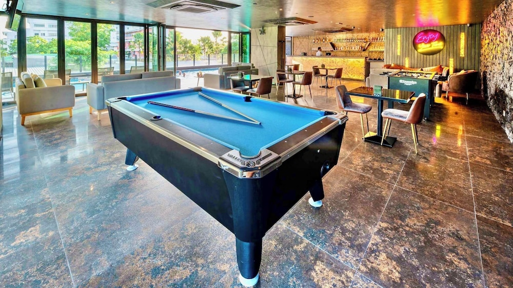 The Tj Hotel — Restaurant & bars in Pattaya, Chonburi
