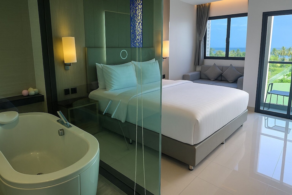 The Tj Hotel — Hotel rooms in Pattaya, Chonburi