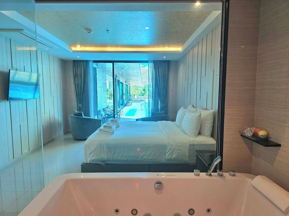The Tj Hotel — Hotel rooms in Pattaya, Chonburi