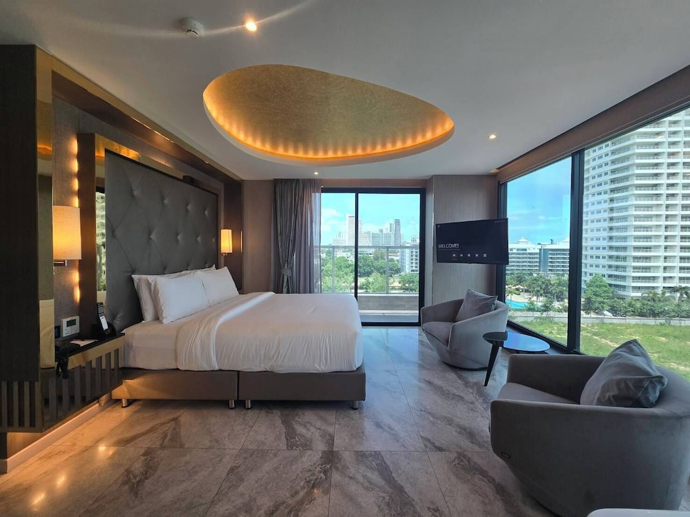 The Tj Hotel — Hotel rooms in Pattaya, Chonburi